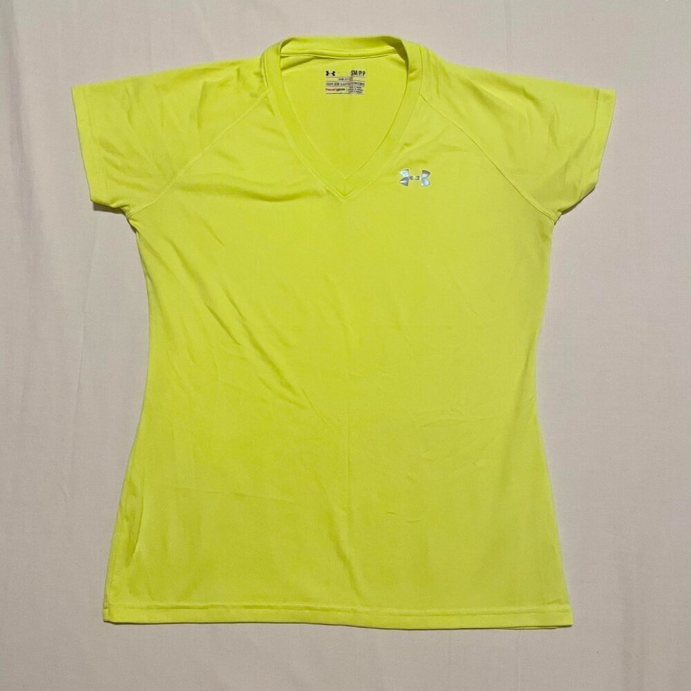 Under Armour Womens Shirt Size Small Heatgear Semi Fitted Tshirt Vneck